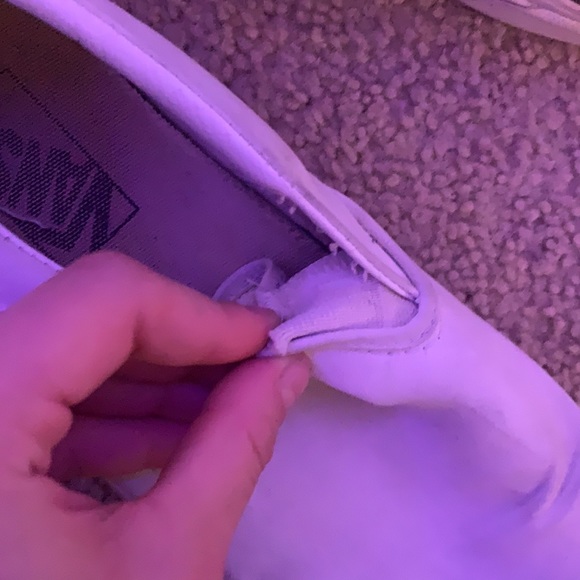 two pairs of vans shoes - Picture 3 of 5